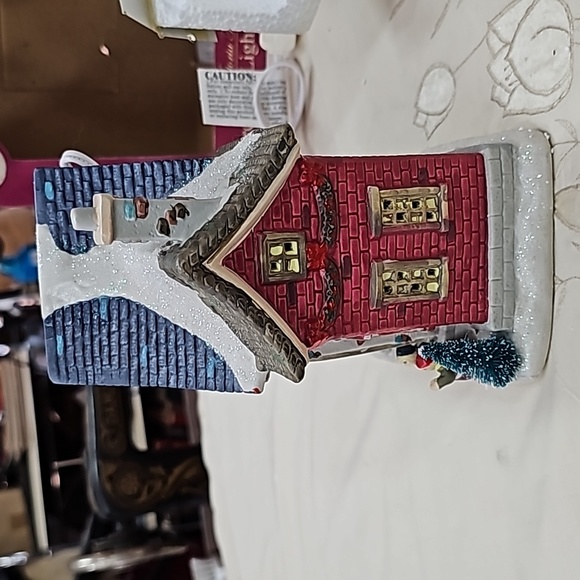 Vintage Victoria falls porcelain lighted house Collectors Series 1 School House - Picture 9 of 12